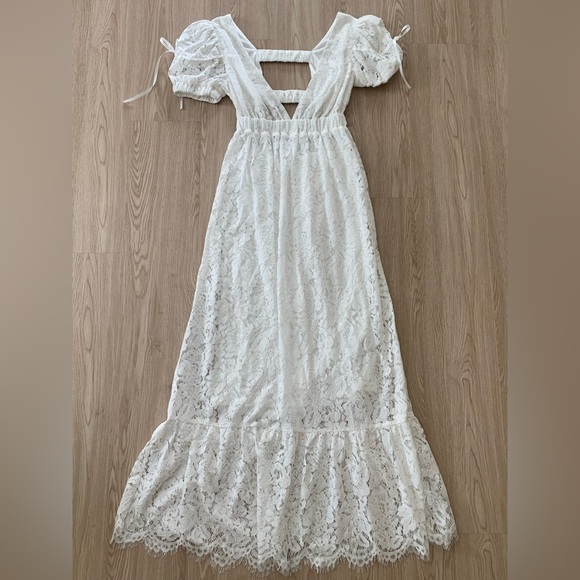 Lace midi open back puff sleeve nwot - Picture 3 of 3